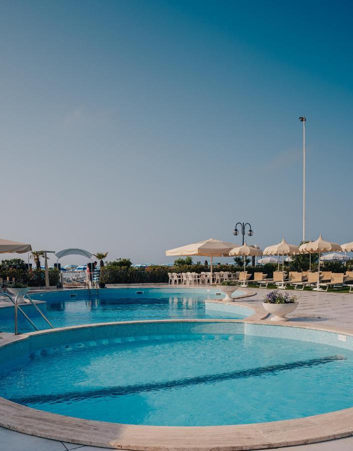 Hotel Galassia Suites & Spa Lido di Jesolo Zewnętrze zdjęcie